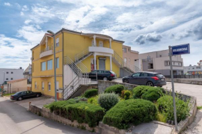 Apartment SIKULI